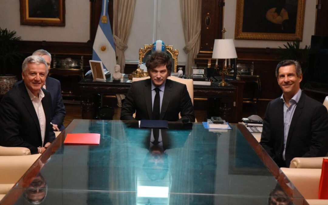 Después de reunirse con Milei, Coca Cola anunció una inversión de USD 1.400 millones