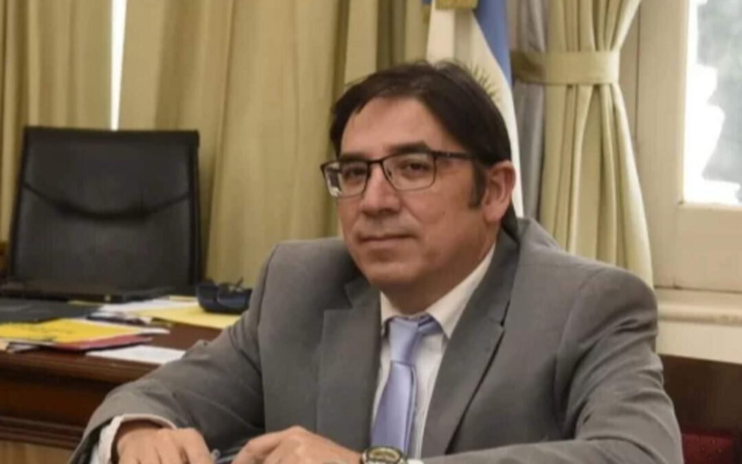 Alejandro Álvarez desburró al kirchnerista Martín Lousteau que trató de operar a Milei