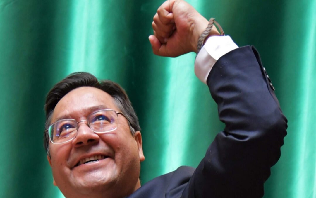 Insólito: Masistas pidieron que se entregue el premio Nobel de Economía a Luis Arce