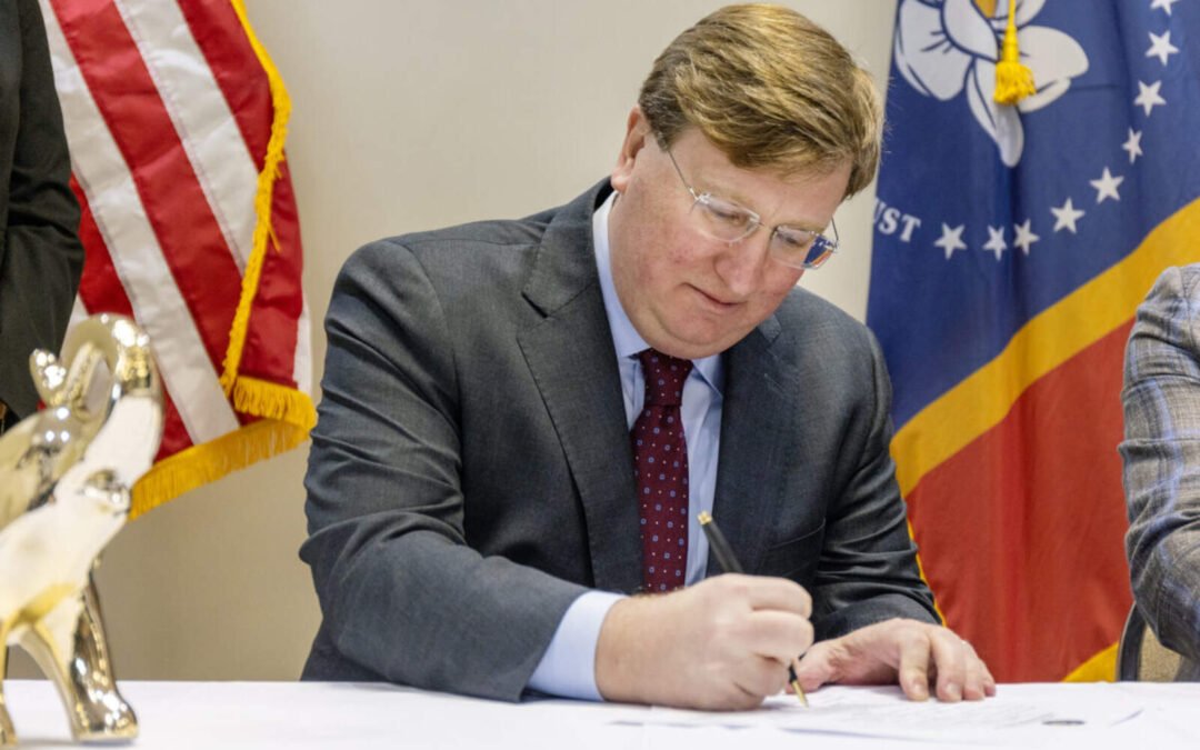 Mississippi aprueba una histórica ley para eliminar el impuesto a las ganancias