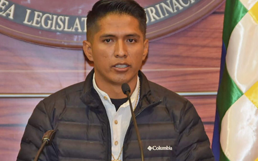 Andrónico Rodríguez indicó que el Gobierno se está guardando el dinero de los créditos