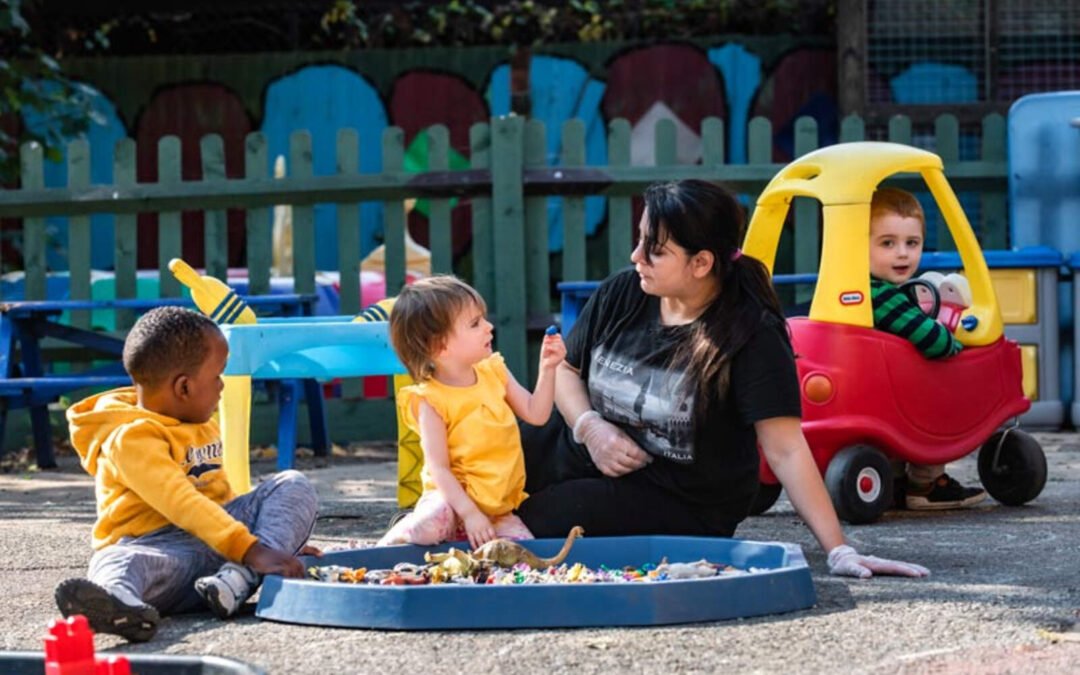 Una guardería progresista en Reino Unido expulsó a un niño por ‘transfóbico’