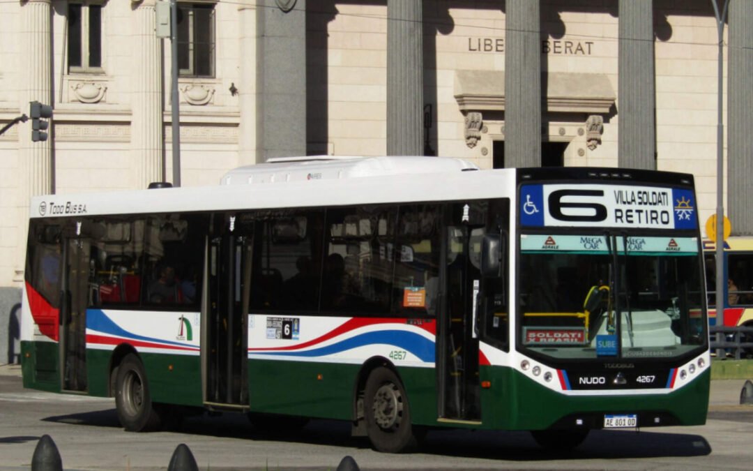 Desde hoy, Kicillof y Macri aumentaron el boleto de colectivo en CABA y PBA