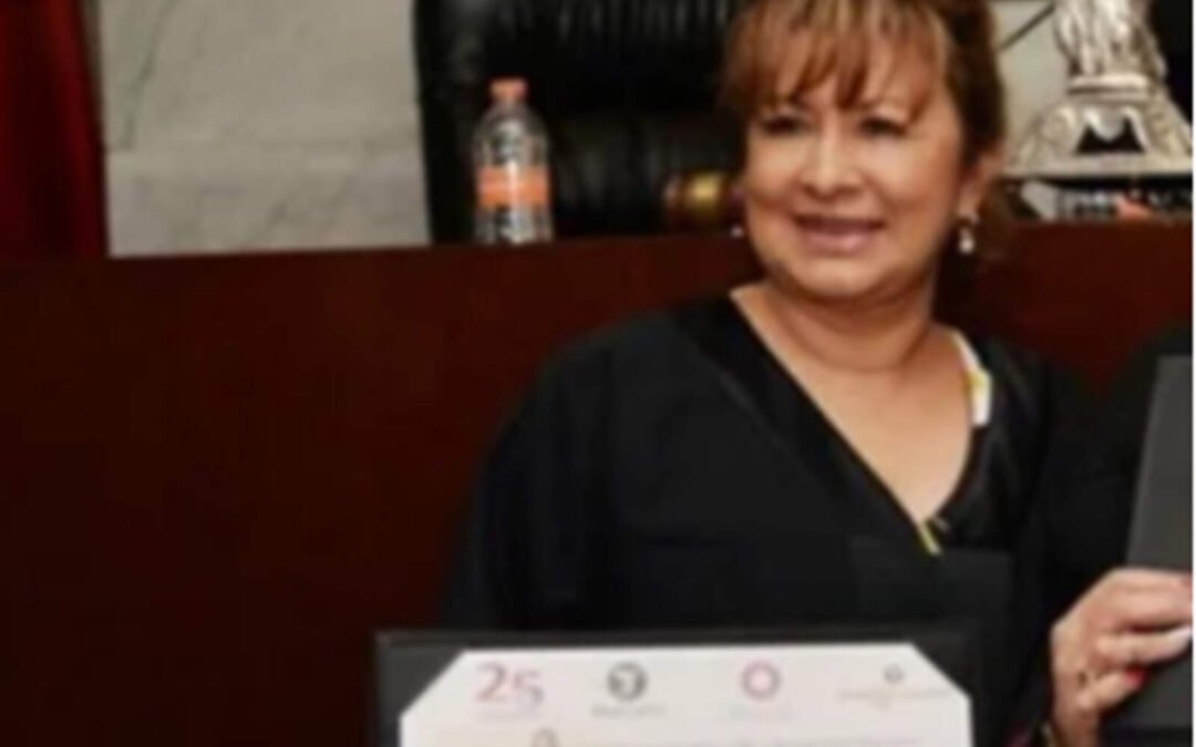 Jueza que favoreció a asesora de Esquivel también plagiaría su tesis
