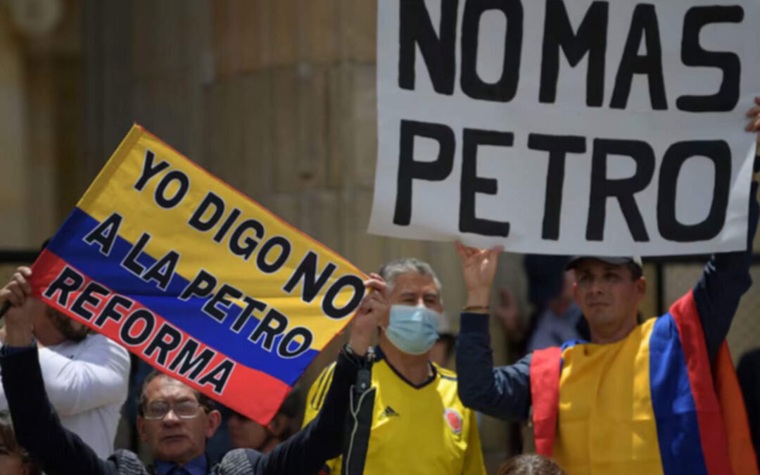 El saqueo pensional de Petro: cómo está quebrando el futuro de los colombianos