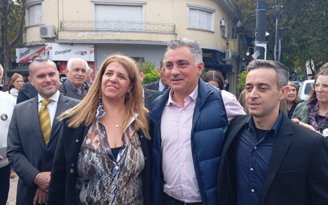La Libertad Avanza refuerza su presencia en PBA con una caminata en San Isidro