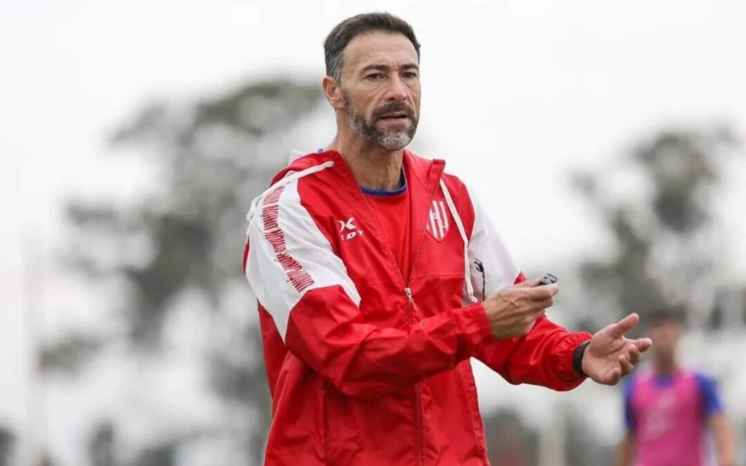 panorama-incierto-en-union:-kily-gonzalez-podria-irse-despues-del-partido-con-defensa