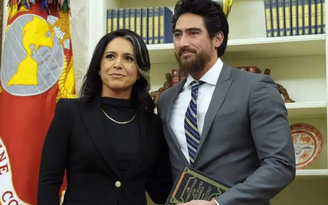 Arrestaron a un hombre por amenazar a la directora de Inteligencia Nacional de EEUU