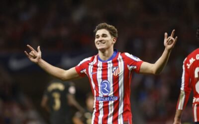 Julián Álvarez está al filo de la suspensión por acumulación de amarillas