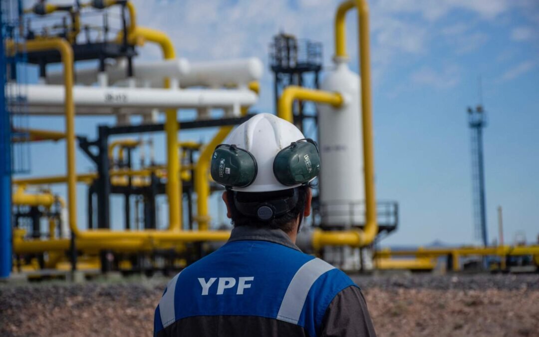 El plan que presentó YPF para exportar 40.000 millones de dólares anuales