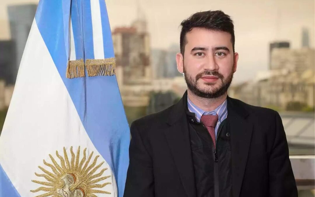 Nahuel Sotelo cruzó a los periodistas operadores por politizar la muerte del Papa