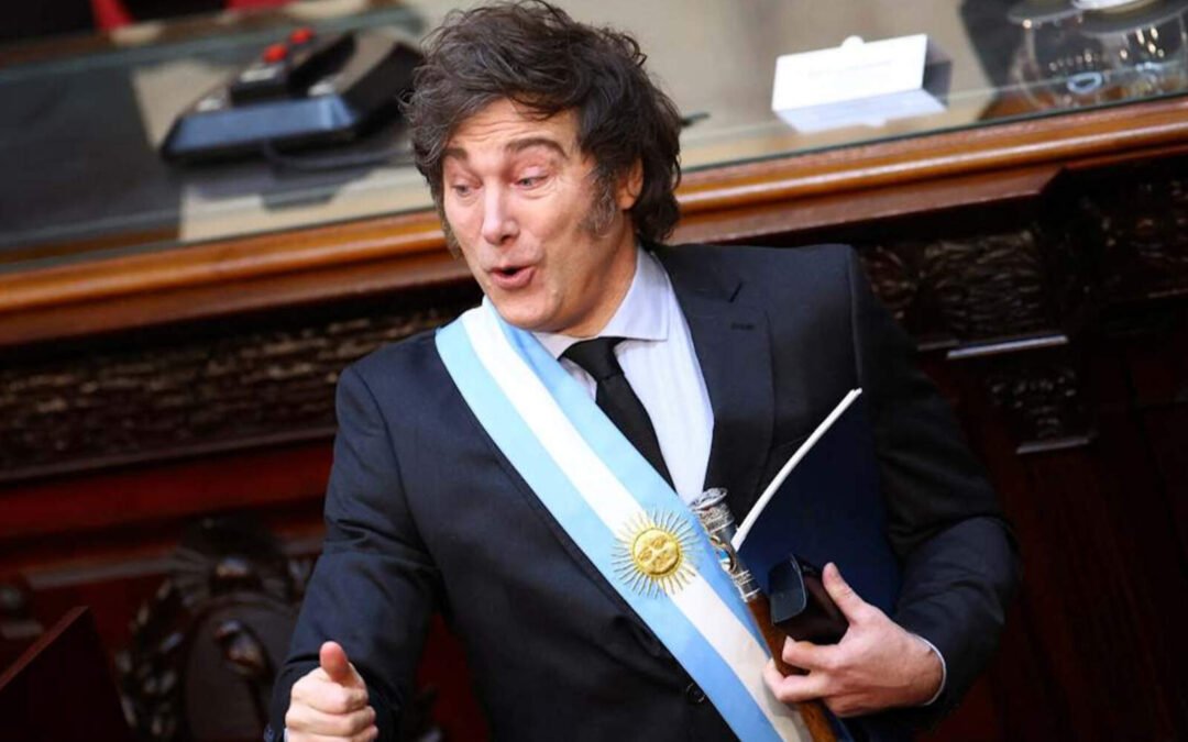 Tras la salida del cepo, se derrumbó la demanda de dólares en los bancos