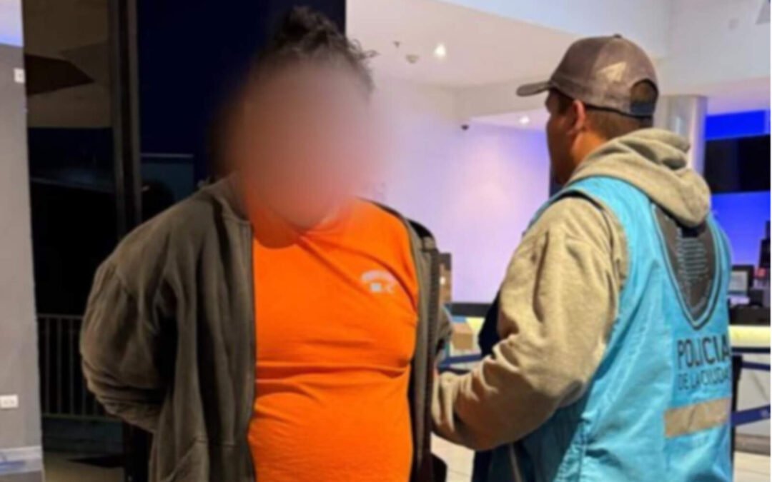 Un boliviano de 45 años fue detenido por abusar de una menor en un cine de Liniers