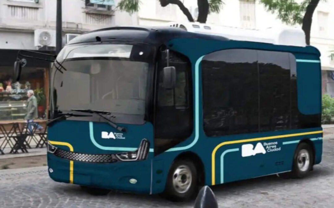 Llegaron los 12 buses eléctricos: costaron 3500 millones y serán manejados por mujeres