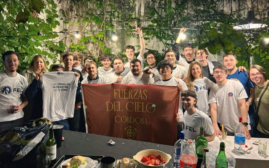 Las Fuerzas del Cielo llegan a la UNC con su agrupación Fuerza Estudiantil Liberal