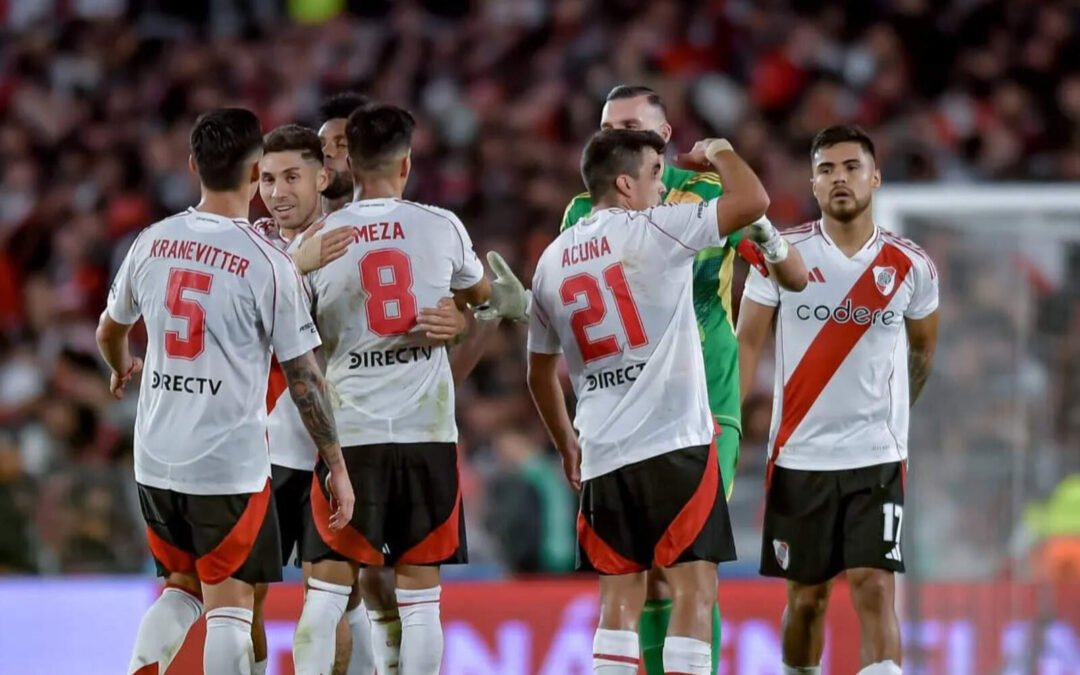 atencion-river-recibio-cuatro-advertencias-de-conmebol-por-incumplir-el-reglamento