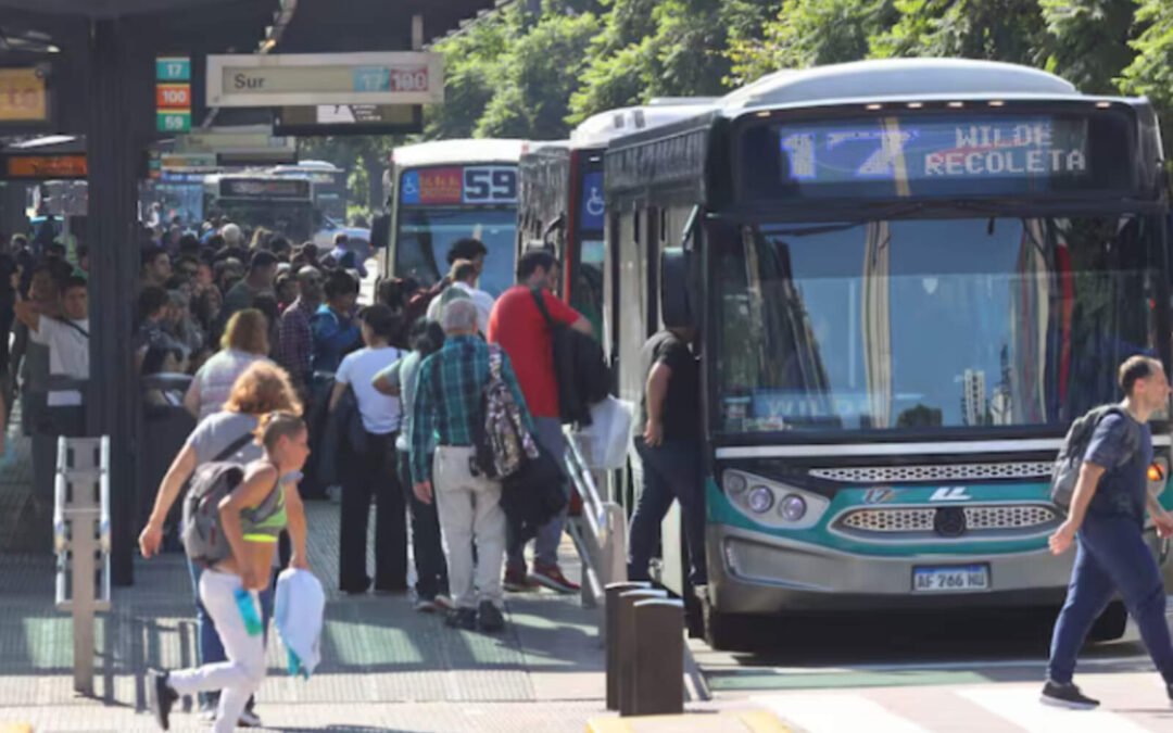 La UTA confirmó el extorsivo paro de colectivos: cuales son las 50 líneas sin servicio