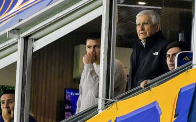 La Bombonera le dedicó cánticos al kirchnerista de Riquelme y al Consejo de Fútbol