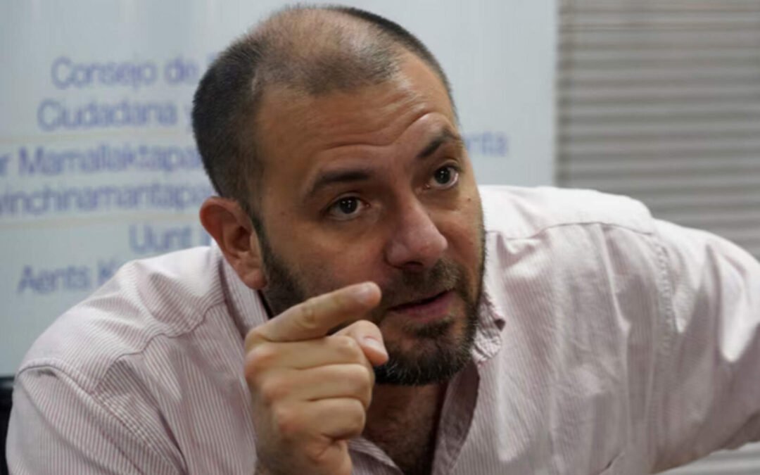 La destitución de Guarderas reveló una operación política coordinada