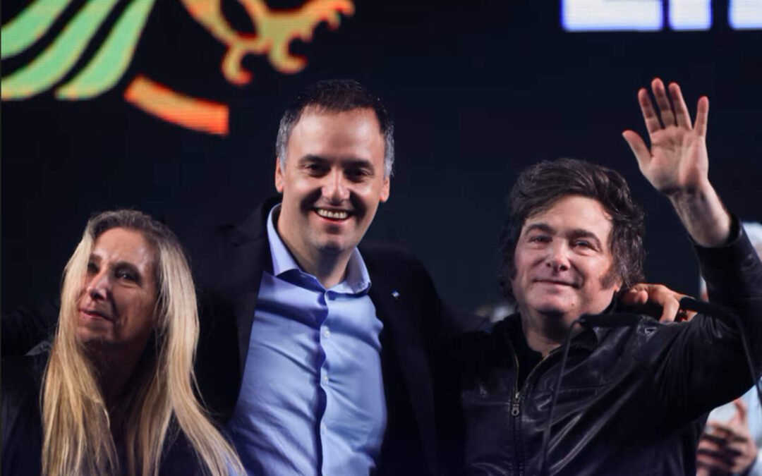 El acto multitudinario de La Libertad Avanza en el cierre de campaña electoral