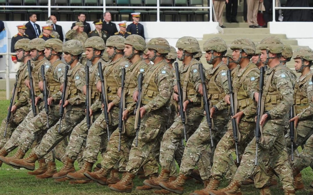 Investigan un posible hackeo de los datos de 50 mil militares del Ejército Argentino