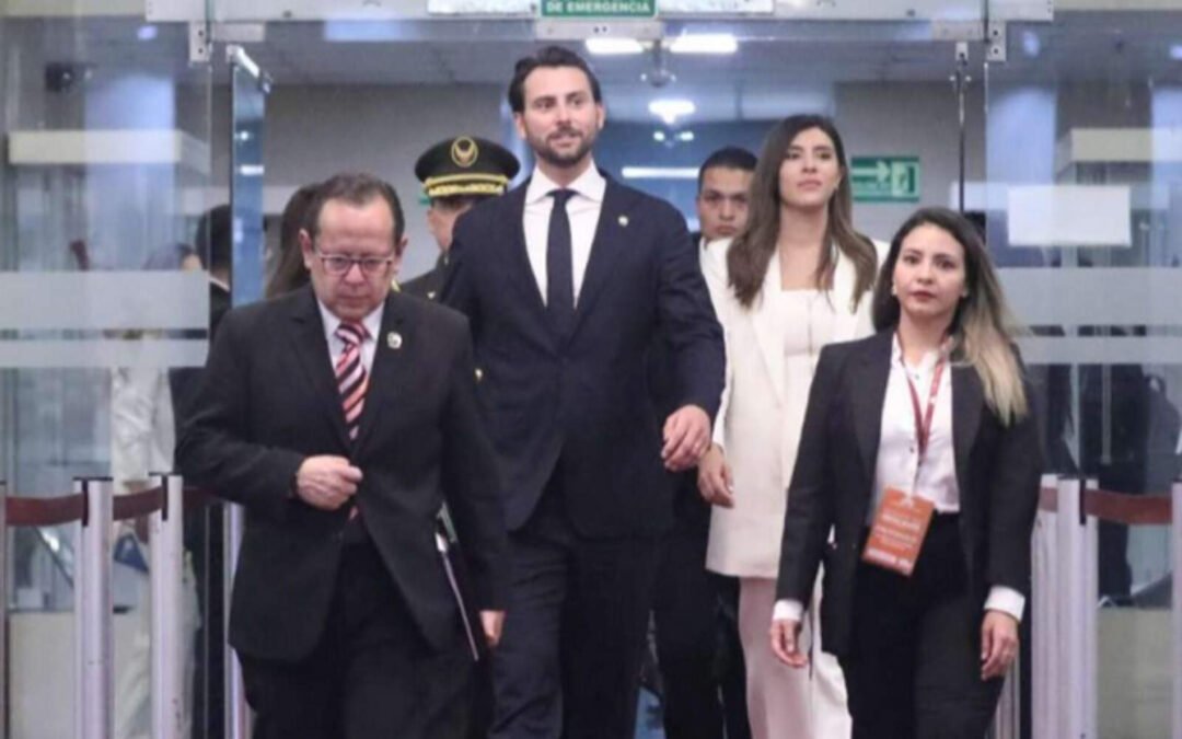 El presidente de la Asamblea pidió desbloquear a ciudadanos censurados
