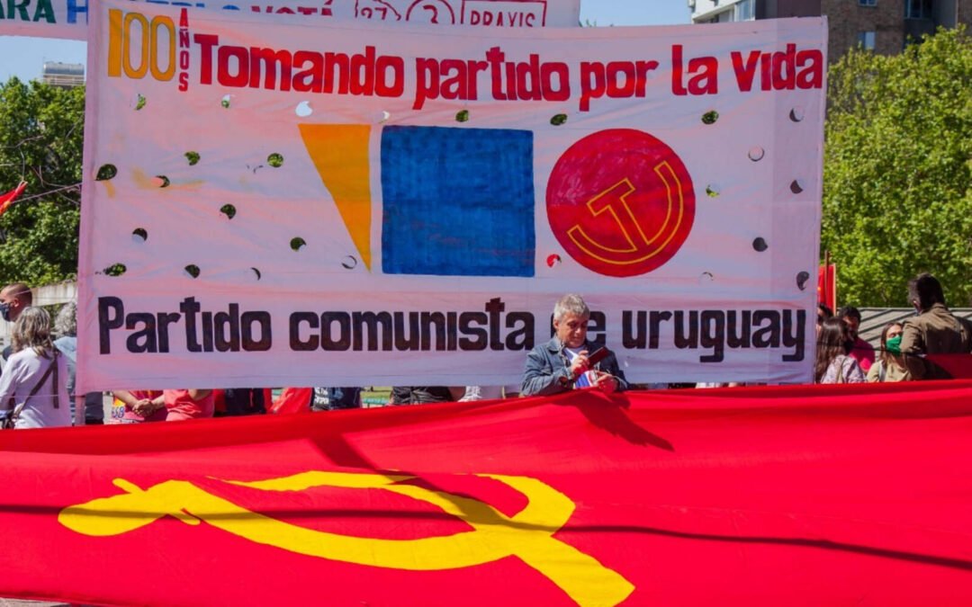 El Partido Comunista apoyó el golpe de Estado en Uruguay