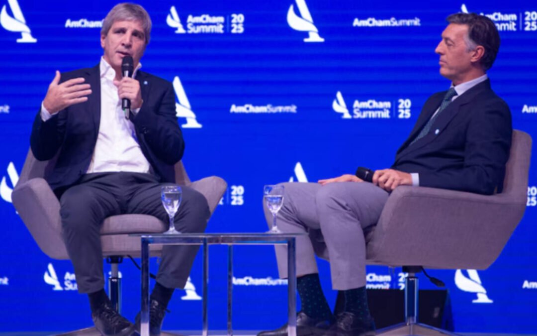 Caputo explicó el nuevo régimen para dólares informales y defendió el rumbo económico