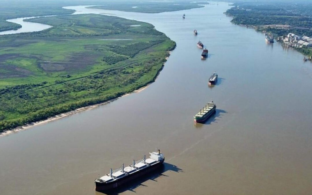El Gobierno realizará una auditoría internacional sobre la hidrovía Paraná-Paraguay
