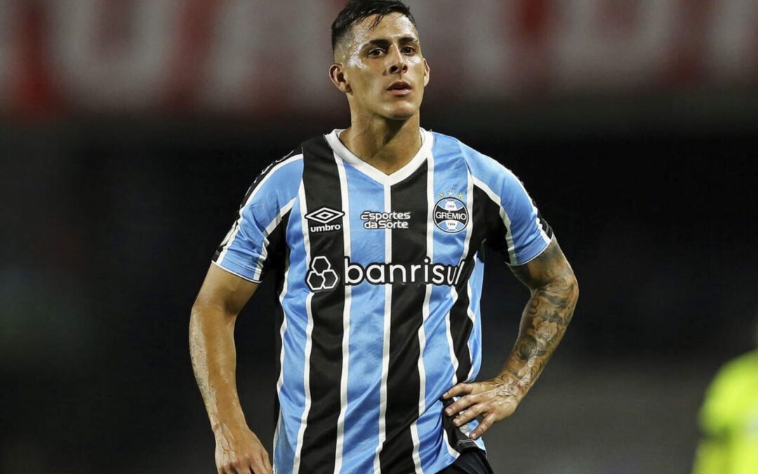 escandalo:-pavon-fue-acusado-de-agredir-a-un-policia-luego-de-la-eliminacion-de-gremio