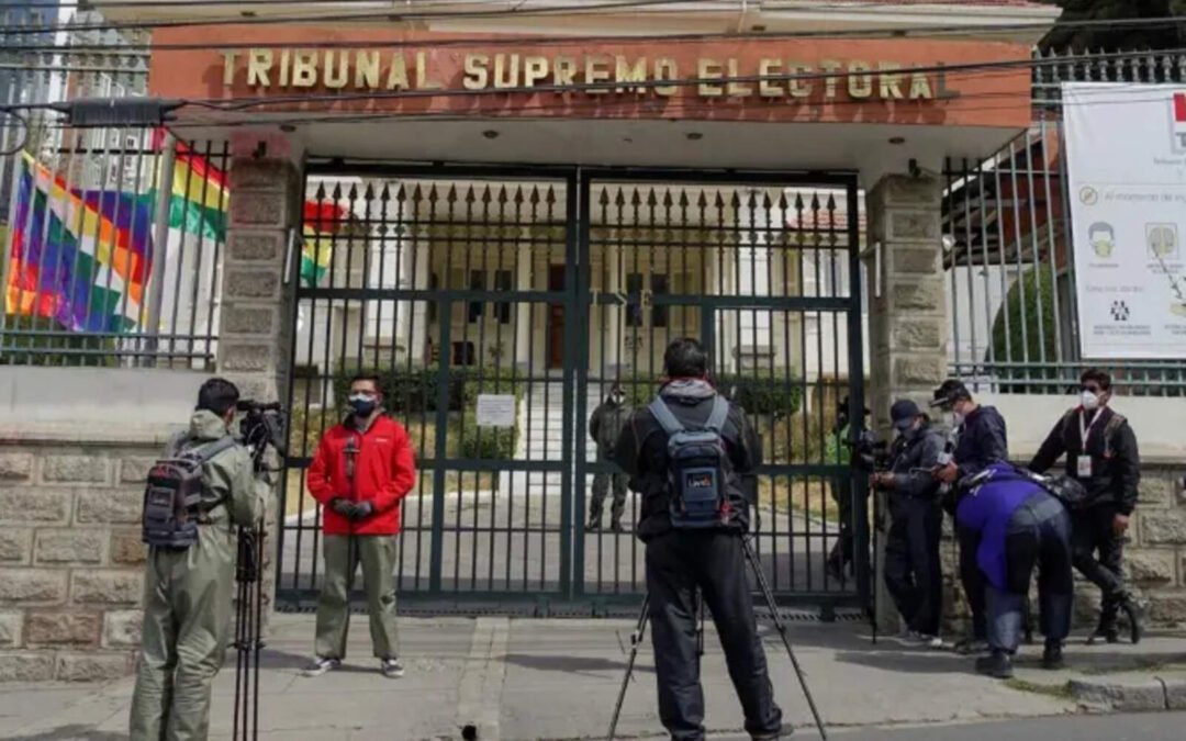 Elecciones en riesgo: TSE recibió una ola de demandas judiciales que favorecen al MAS