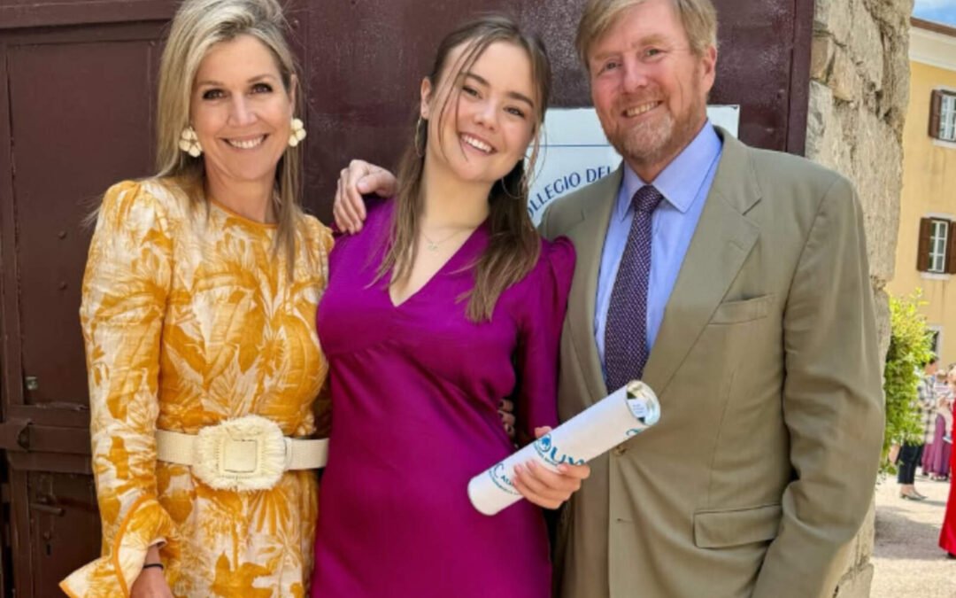 Reyes Guillermo y Máxima acompañaron a Ariane en su graduación en Italia