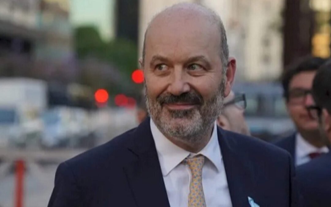 Sturzenegger anuncia cambios para evitar cartelización en obras públicas