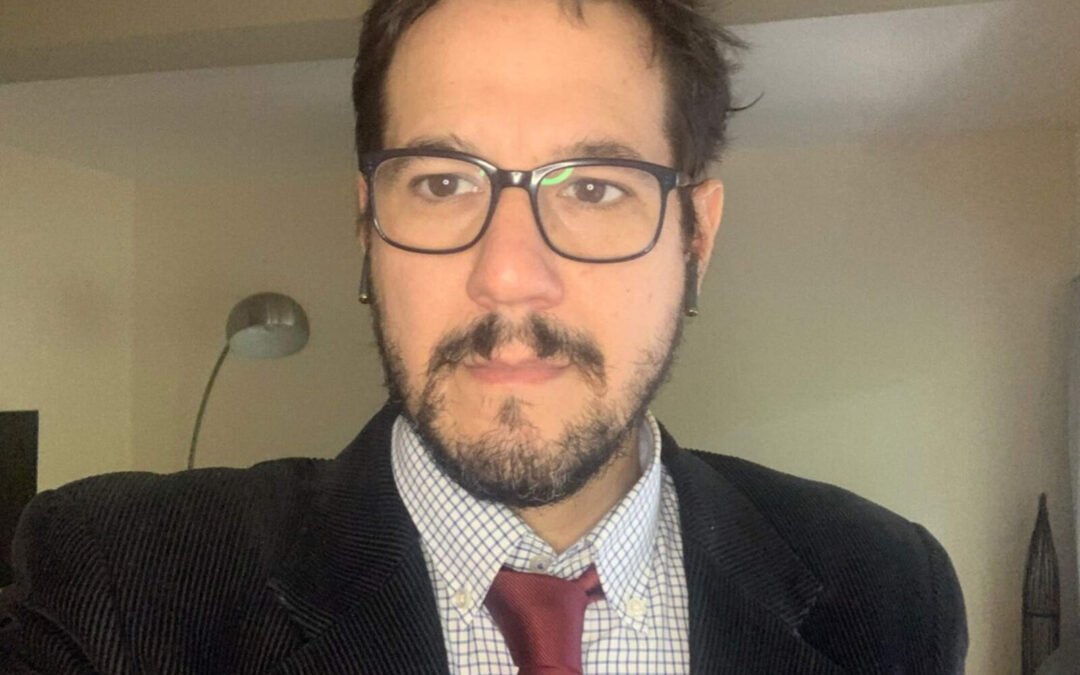 Los alcahuetes del Frente Amplio se premian sin piedad