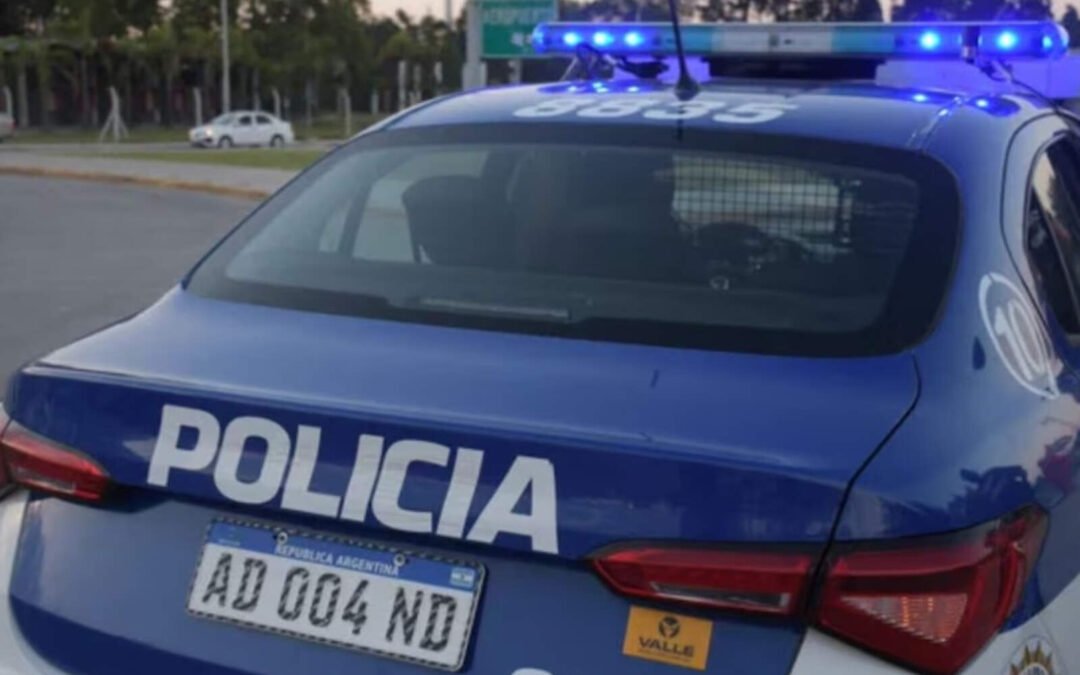 Córdoba: policía frustró asalto en pleno tiroteo y salvó vidas en barrio René Favaloro