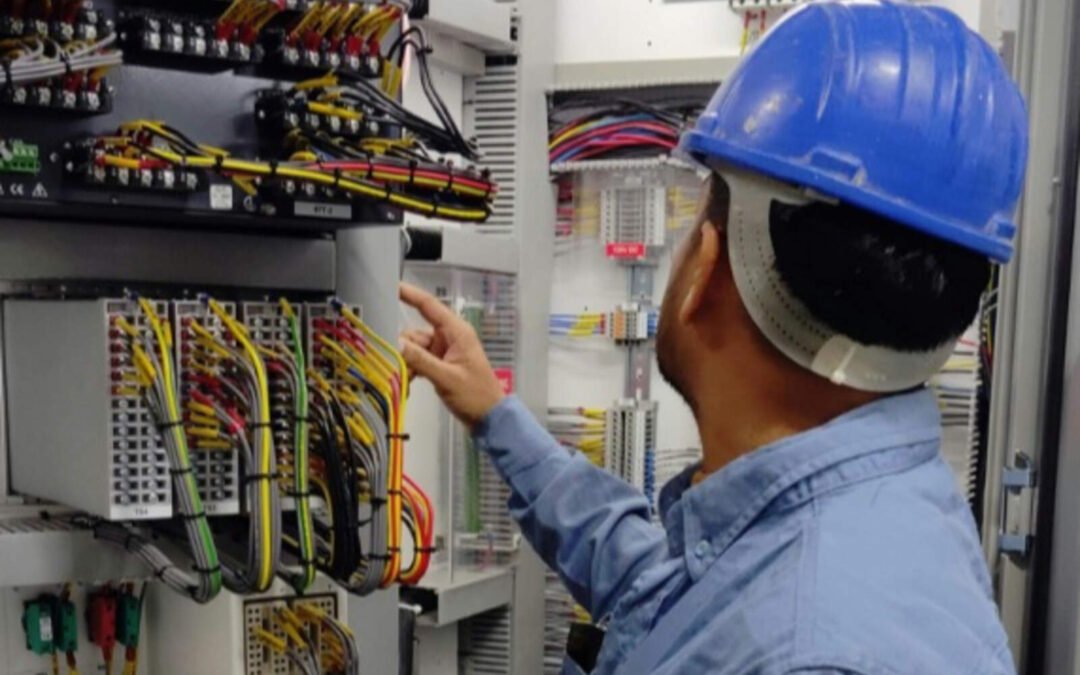 El Gobierno sinceró tarifas eléctricas sin afectar al sector residencial ecuatoriano