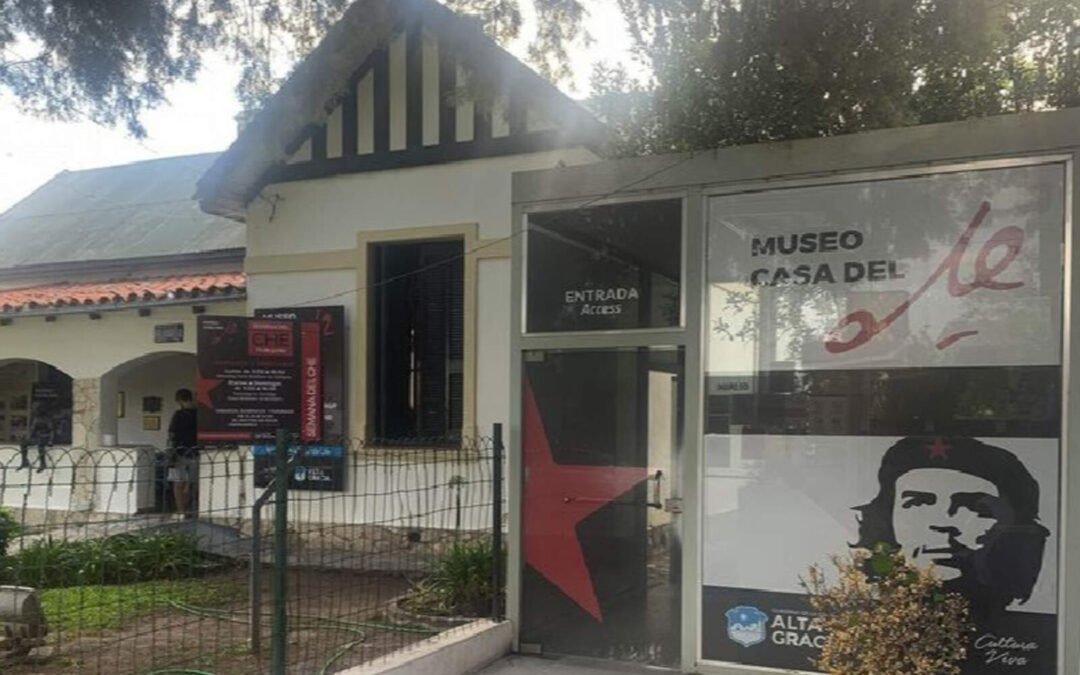 Alta Gracia: homenajean al comunista Che Guevara con fondos públicos