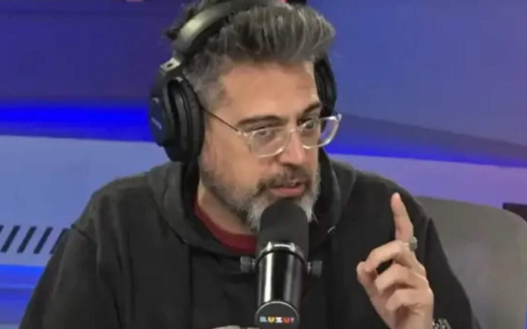 Repudio por la asquerosa confesión íntima de Rolando Barbano en vivo
