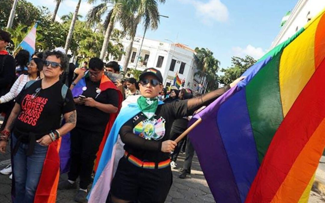 Insólito: Colectivo LGBT anunció procesos judiciales contra activistas cruceños