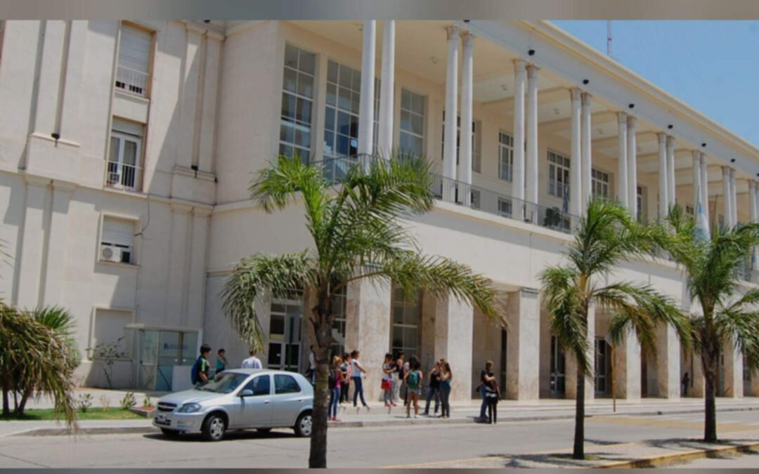 Facultades de la UNC en Córdoba defienden a Cristina Kirchner y generan rechazo social