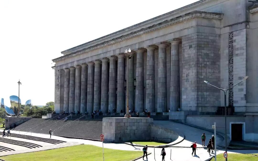 La UBA rechazó un proyecto para apoyar a Cristina Kirchner y repudiar a la Corte