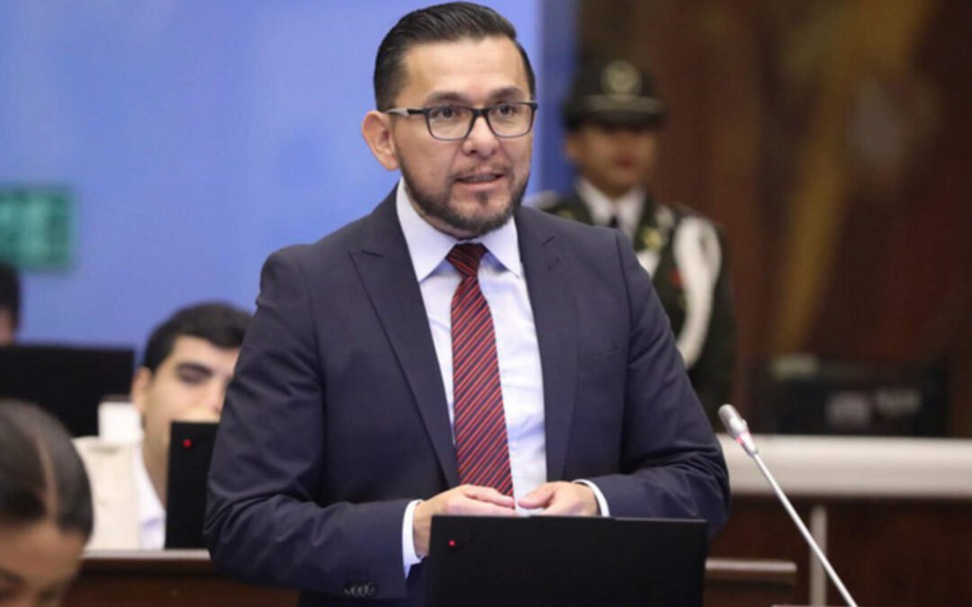 Una mayoría legislativa frenó el intento de fiscalizar contratos con Progen