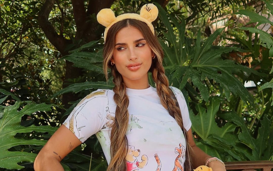Todas las fotos de las vacaciones de Juli Poggio y su hermana Lolo en Disney