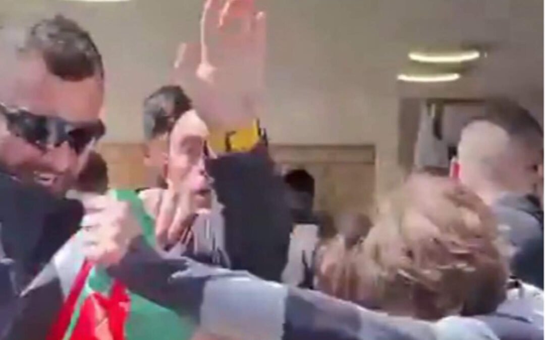 Dos terroristas palestinos intentaron atacar al presidente Javier Milei