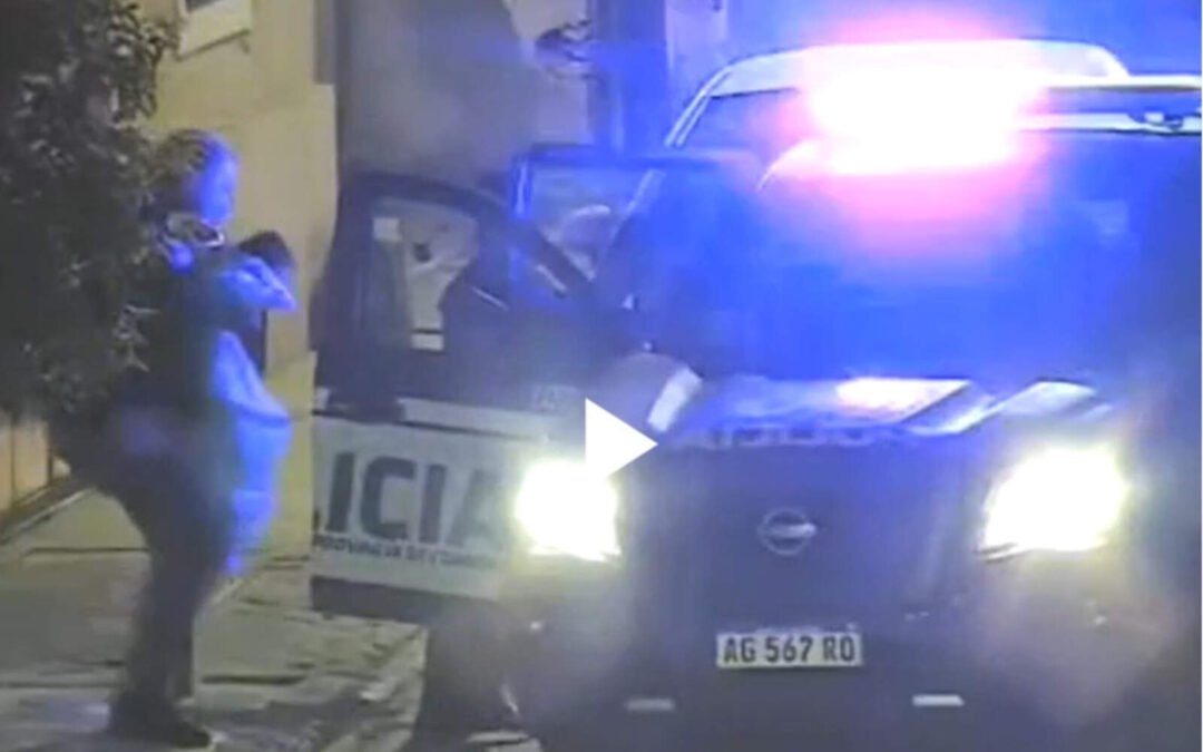 Córdoba: un bebé casi se ahoga, pero fue salvado milagrosamente por un policía