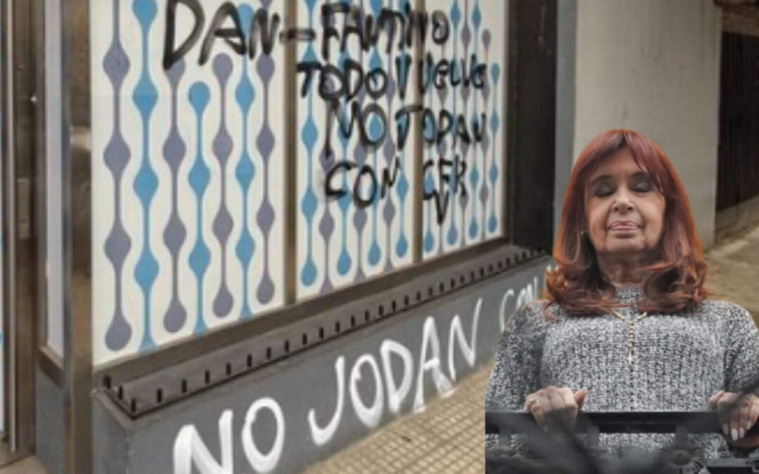 Kirchneristas furiosos vandalizaron Neura, el medio de Fantino, con fuertes amenazas