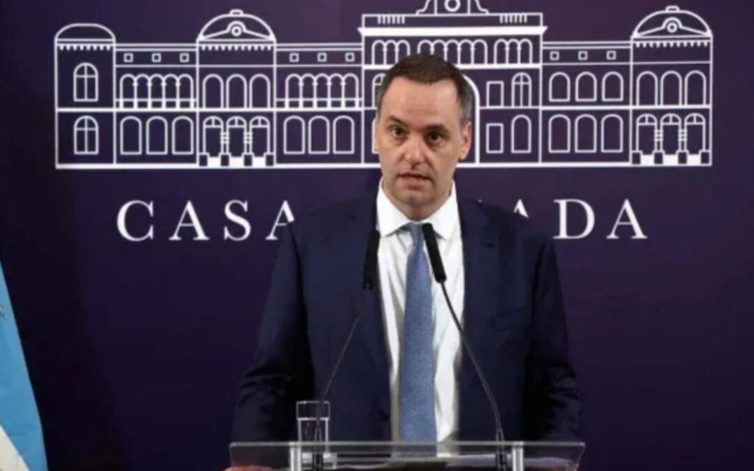 El Gobierno de Milei priorizará a médicos argentinos en el acceso a residencias