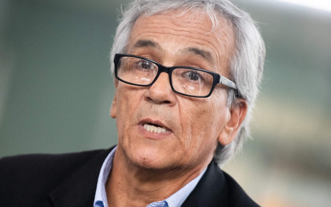 Juan Castillo apretó al fiscal que investiga corrupción en el Partido Comunista