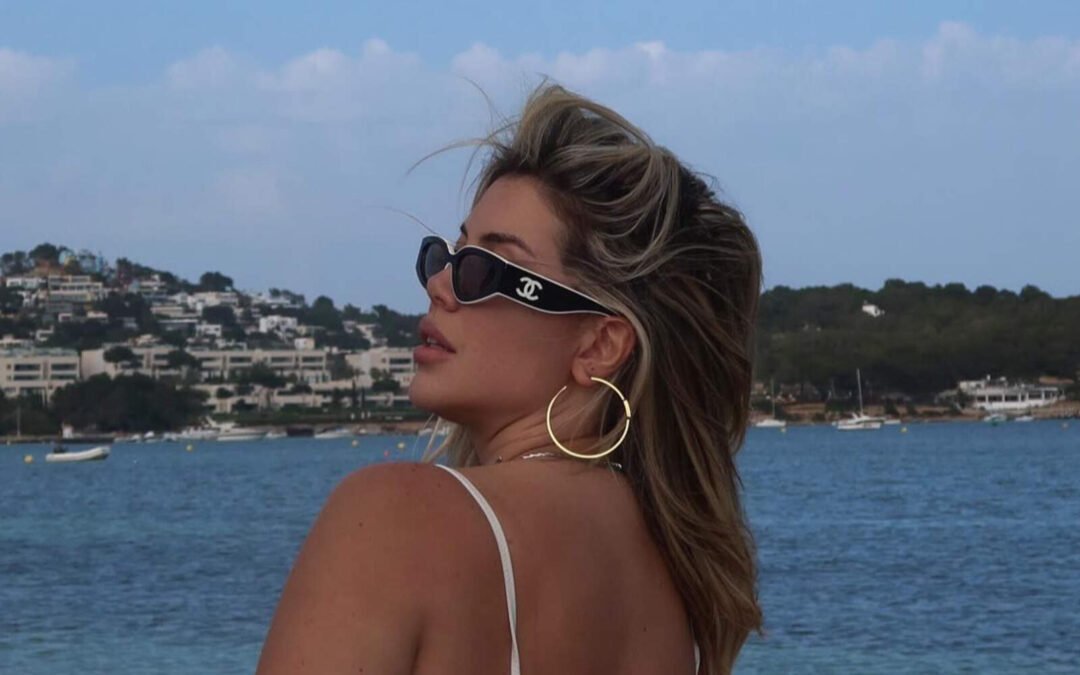 Wanda Nara desató una nueva polémica con un posteo hot en pleno Día de la Bandera