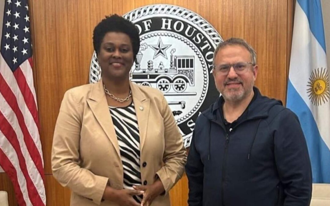 Valenzuela exploró el modelo de Texas para impulsar el desarrollo en Tres de Febrero